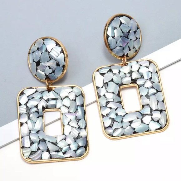 FREE SHIPPING ON ORDERS $25 + - Picture 10 of 16